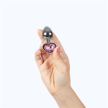 fuchsia-heart-metal-butt-plug-size-s-2 Fuchsia Heart Metal Butt Plug Size S - SECRET PLAY - Image 3
